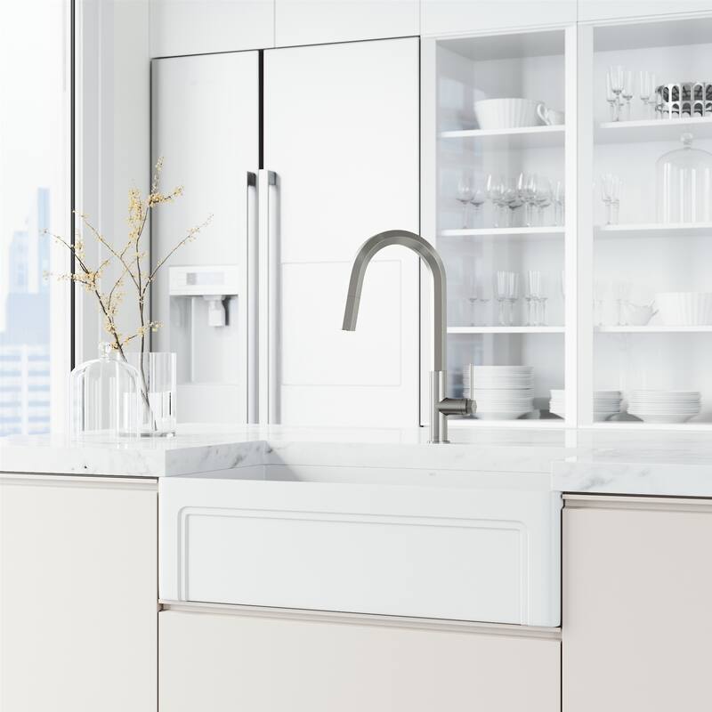 VIGO Hart Hexad 18" H Single Handle Pull-Down Kitchen Faucet