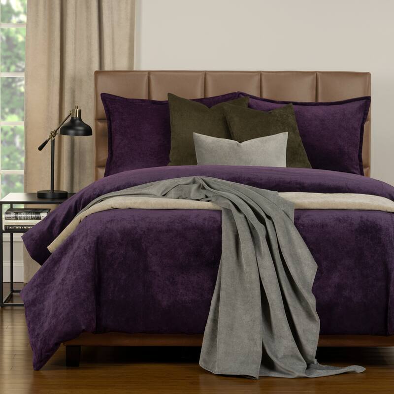 Mixology Padma 7 Piece Duvet Cover and Insert Set