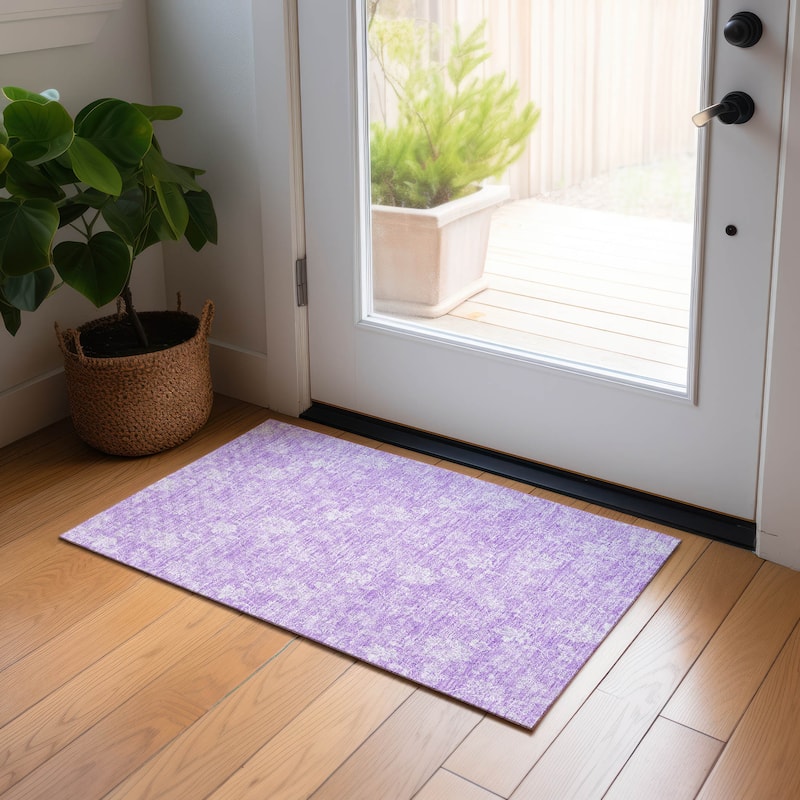 Machine Washable Indoor/ Outdoor Chantille Casual Floral Farmhouse Rug - Lilac - 1'8" x 2'6"