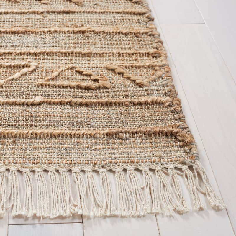 SAFAVIEH Handmade Natural Fiber Endorina Boho Jute Fringe Rug