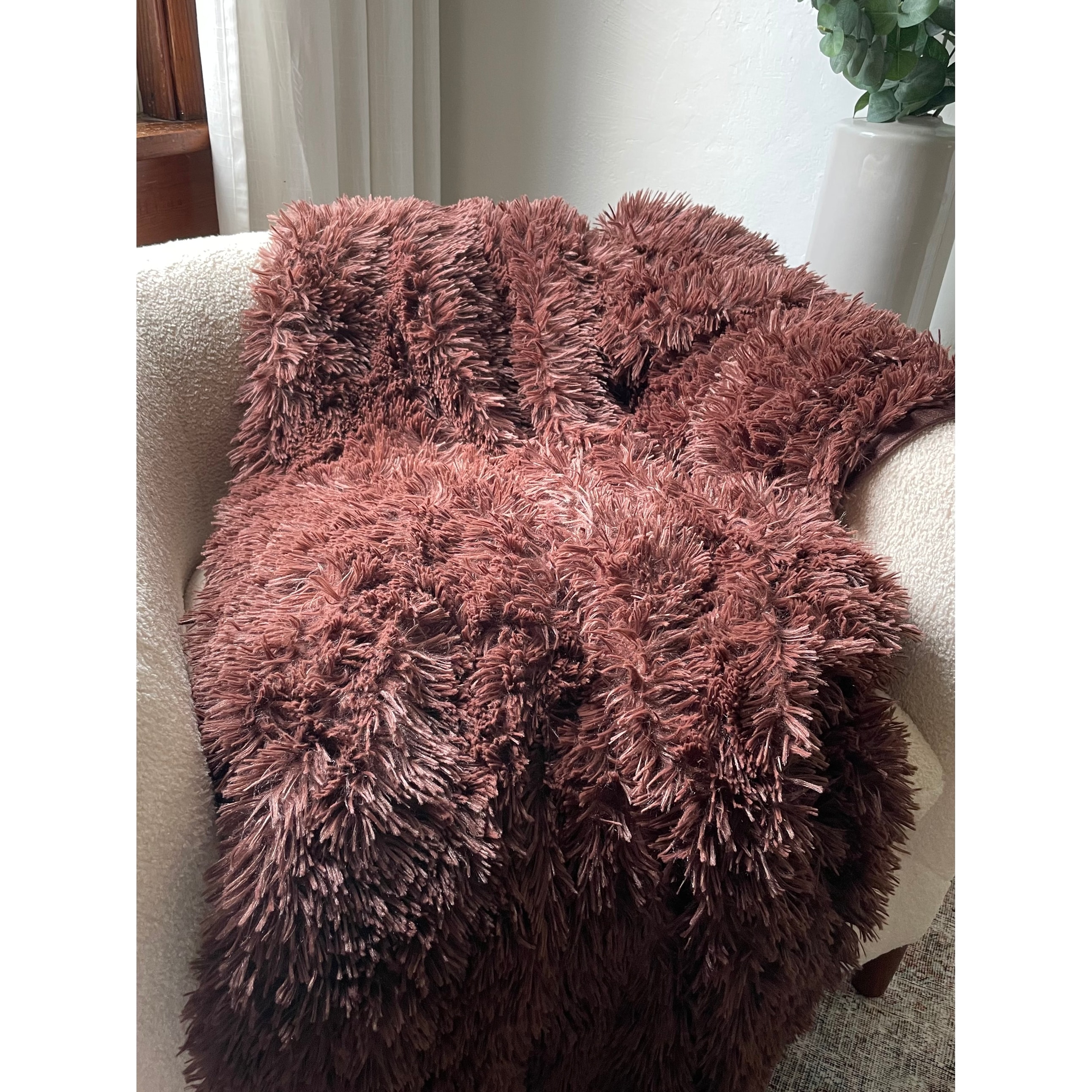 Laurel & Mayfair Blue Shaggy Faux Fur Throw, 50x60"