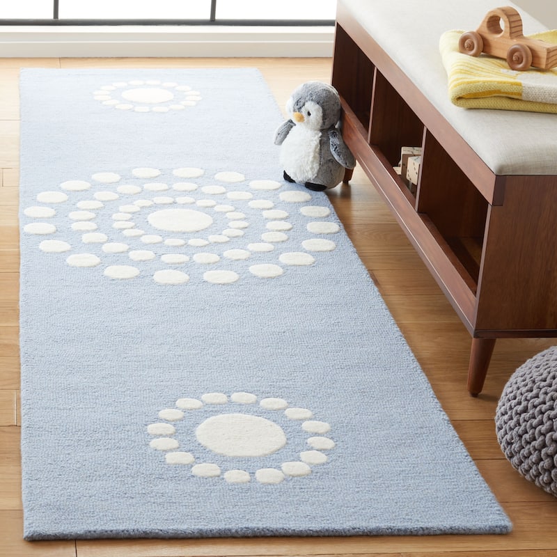 SAFAVIEH Handmade Kids Yaritza Dots Wool Rug