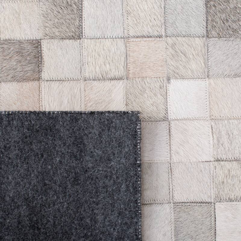 SAFAVIEH Handmade Studio Leather Alanna Natural Hide Leather Area