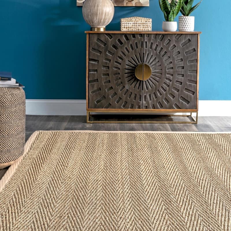 Nuloom Geometric Natural Fiber Seagrass Chevron Area Rug