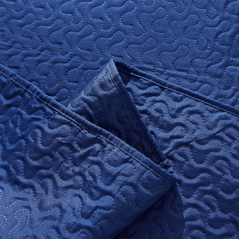 3-piece Fashionable Solid Embossed Quilt Set Bedspread Cover