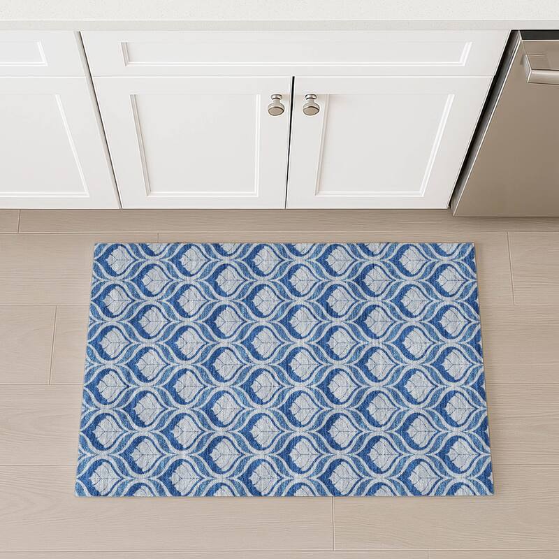Machine Washable Indoor/ Outdoor Modern Trellis Chantille Rug