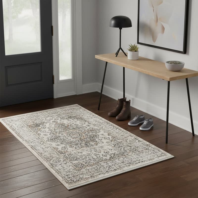 Traditional Cream/Beige Oriental Area Rug
