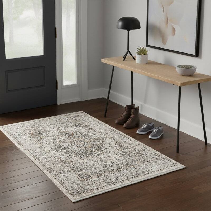 Traditional Cream/Beige Oriental Area Rug - 3*5