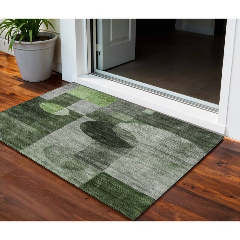 HomeRoots Geometric Transitional Rectangle Outdoor Rug - 3' x 5'