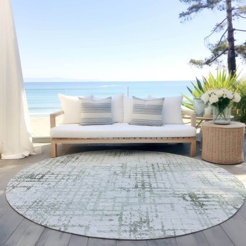 Machine Washable Indoor/ Outdoor Chantille Distressed Trellis Rug - Green - 8' x 8'