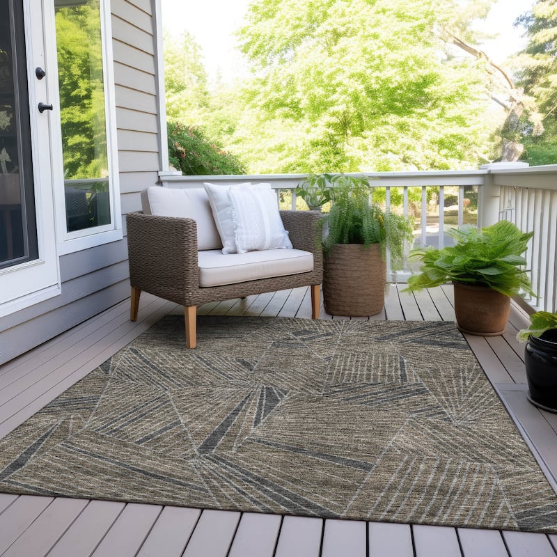 Machine Washable Indoor/ Outdoor Chantille Modern Mosaic Rug - Mocha - 2'6" x 3'10"