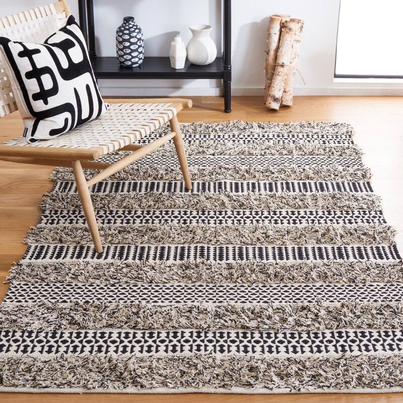 SAFAVIEH Natura Velda Cotton Rug - 5' x 8' - Black/Ivory