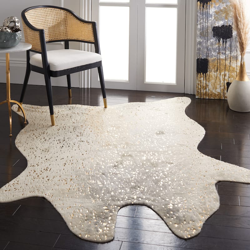 SAFAVIEH Faux Cow Hide Sedina Animal Rug - 6' x 8' - Grey/Beige