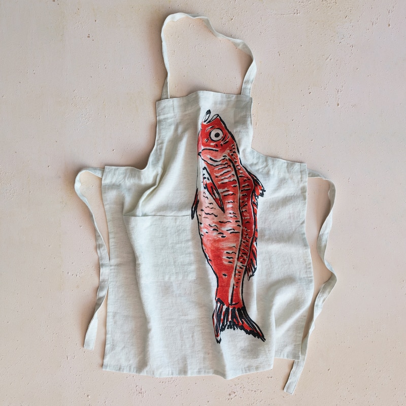 Linen Apron with Pocket and Fish Design - 32.0"L x 28.0"W x 0.3"H