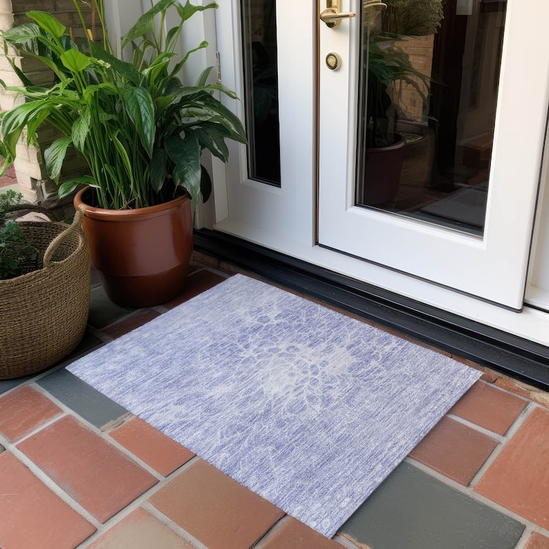 Machine Washable Indoor/ Outdoor Chantille Modern Vintage Floral Rug