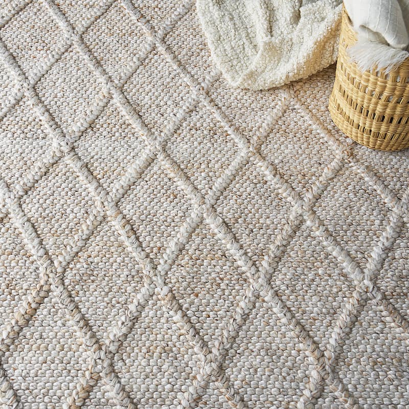 EXQUISITE RUGS Brentwood Handwoven Wool/Viscose Dark Beige Area Rug.