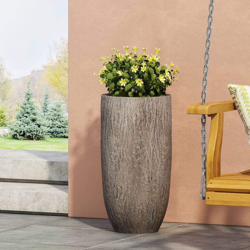 Flower pot，PLANTER，This garden urn planter allows for variation in height in your garden area