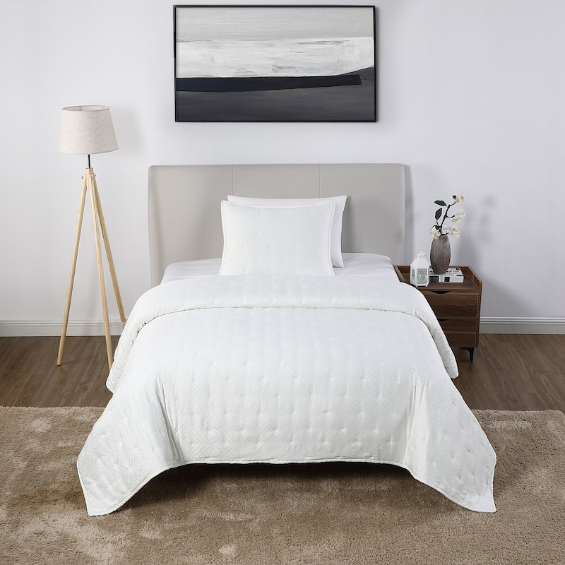 Anne Klein Torringford Quilt Set, Lightweight Bedspread Summer Quilt for All Season