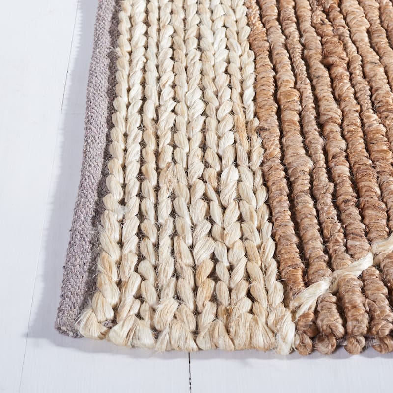 SAFAVIEH Handmade Natural Fiber Yara Geometric Jute Rug