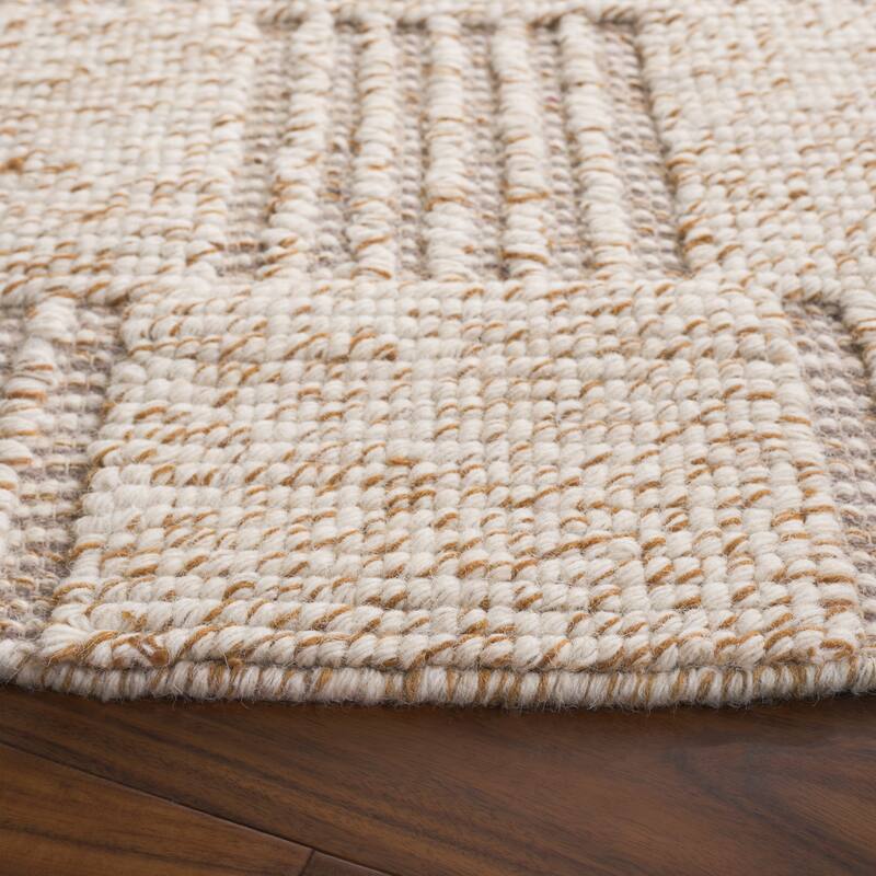 SAFAVIEH Hand-Loomed Natura Verginija Transitional Wool Rug