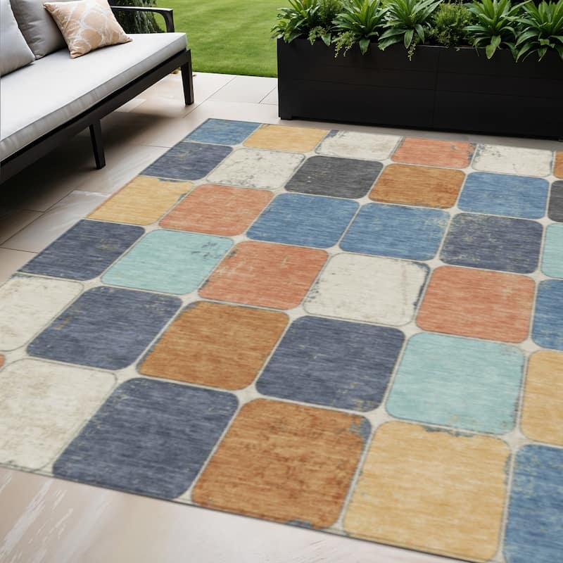 HomeRoots Geometric Transitional Rectangle Outdoor Rug - 5' X 8'