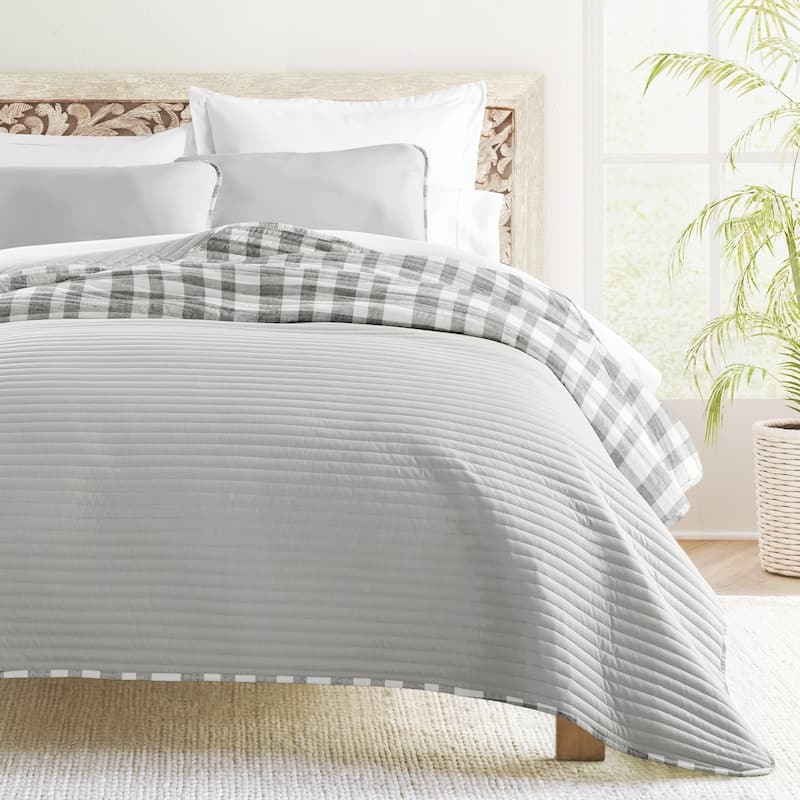 Becky Cameron All Season 3 Piece Reversible Patterned Quilt Set