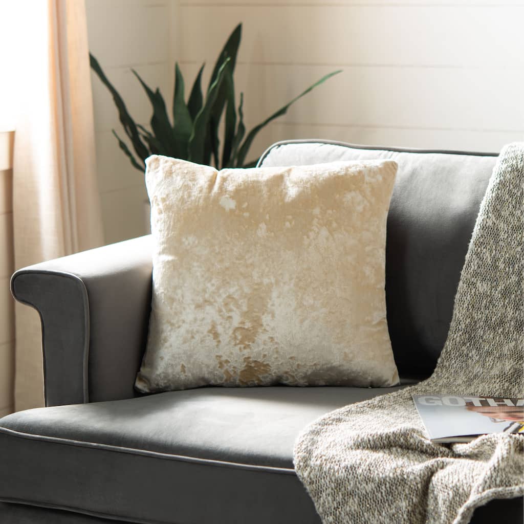 SAFAVIEH Tine 18-inch Pillow