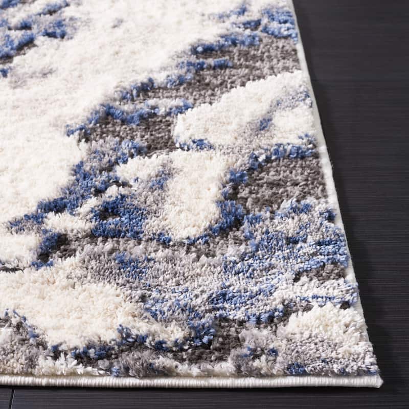 SAFAVIEH Petra Luisa Modern Abstract Rug
