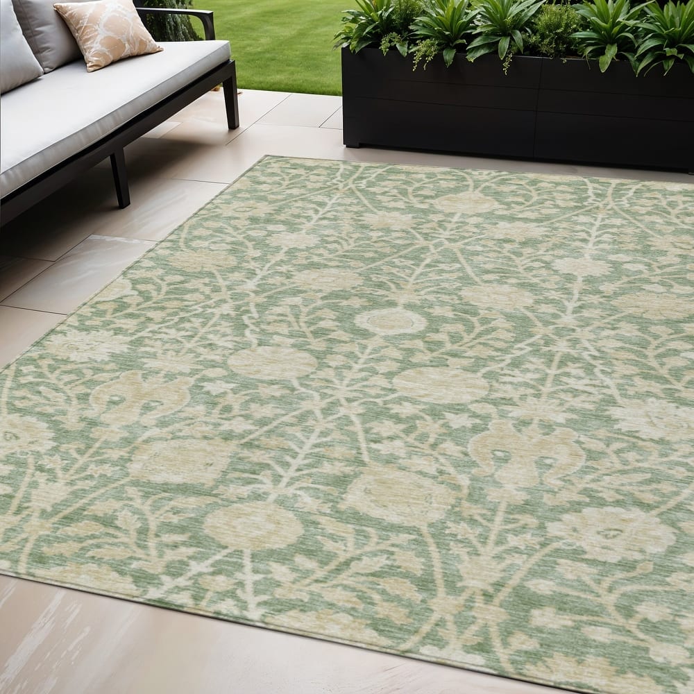 HomeRoots Floral Transitional Rectangle Outdoor Rug