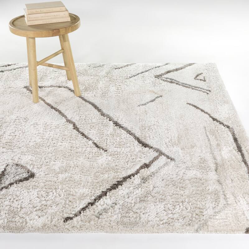Evander Abstract Modern Area Rug - 5'3" x 7' - Cream - Rectangle