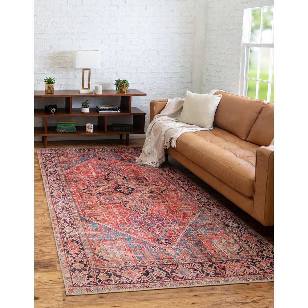 Traditional Rine Collection Area Rug