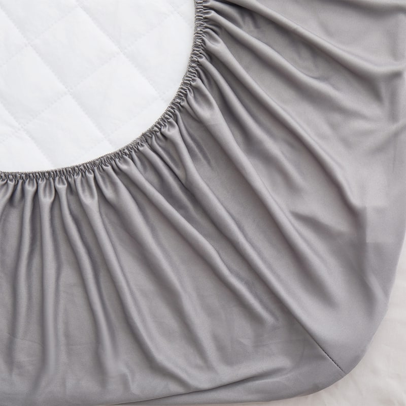 Quilted Waterproof Fitted Elastic Mattress Protector 12" Pocket Stretches up to 18"