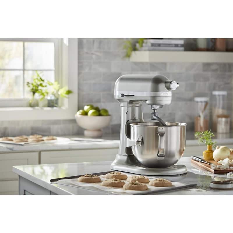 KitchenAid 7-Qt. Bowl Lift Stand Mixer in Contour Silver