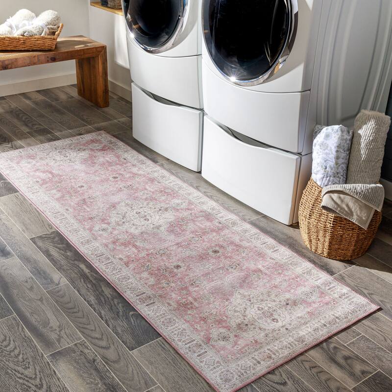 Livabliss Traditional Iris Medallion Area Rug - 2'7" x 7'7" - Blush