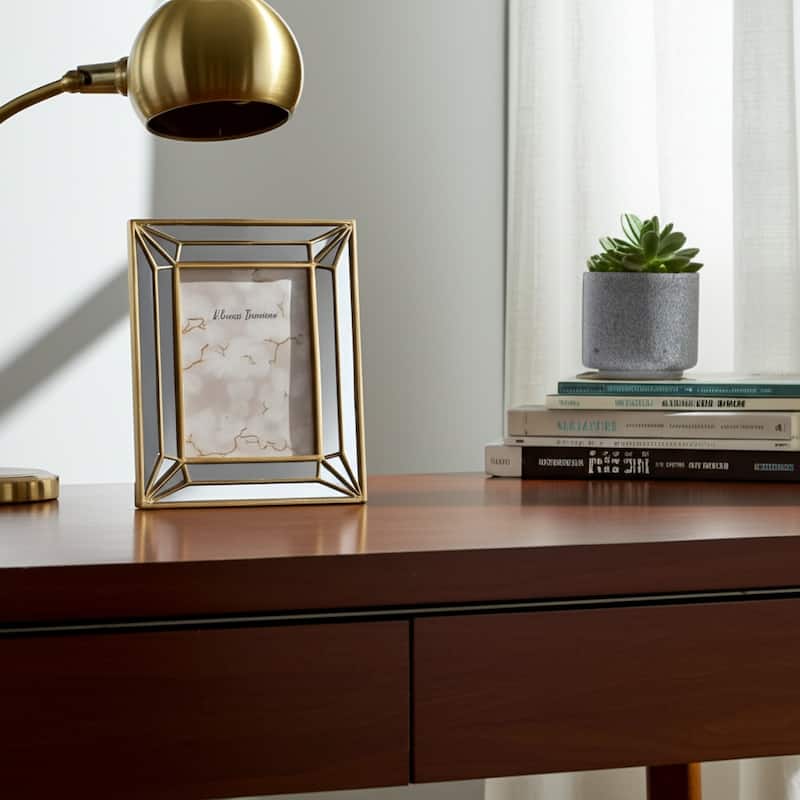 Polyresin Decorative Geometric Border Photo Frame Modern Accent Design