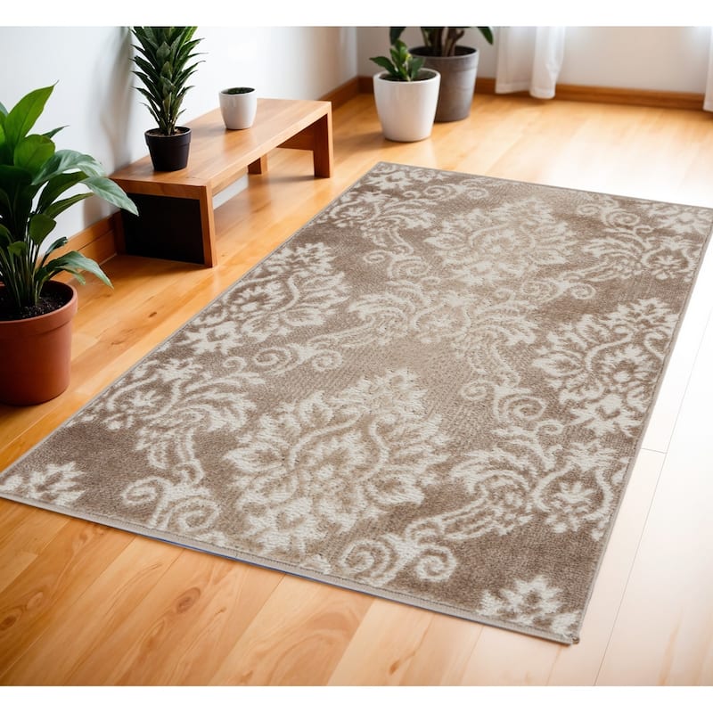 Duda Distressed Non Skid Stain Resistant Low Pile Area Rug By HomeRoots - 72' X '48' X '0.25 - Natural/Criss Cross - Rectangle