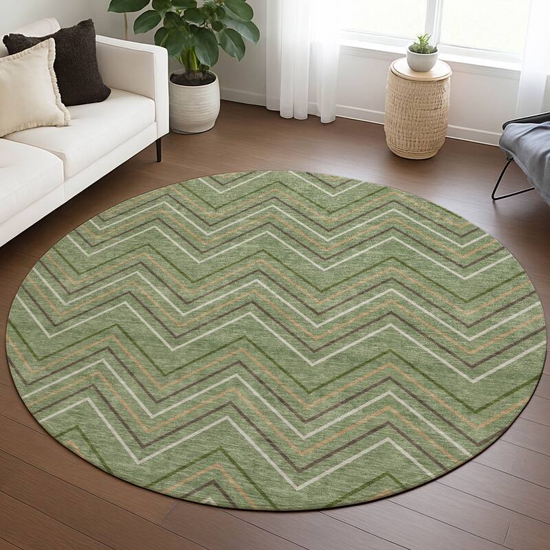 Machine Washable Indoor/ Outdoor Modern Chevron Chantille Rug
