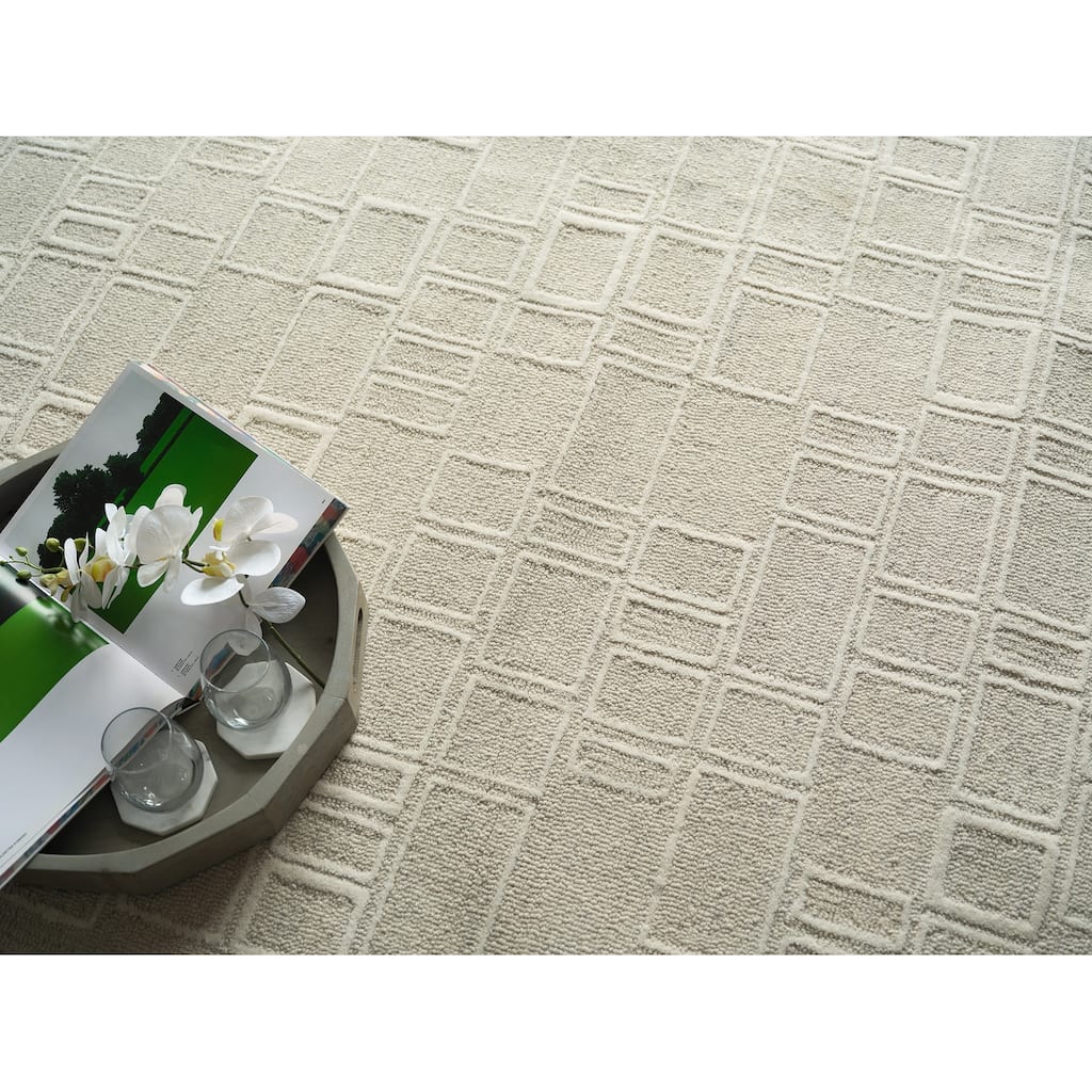 Soho Handmade Hand Tufted New Zealand Wool Silver/Ivory Area Rug.