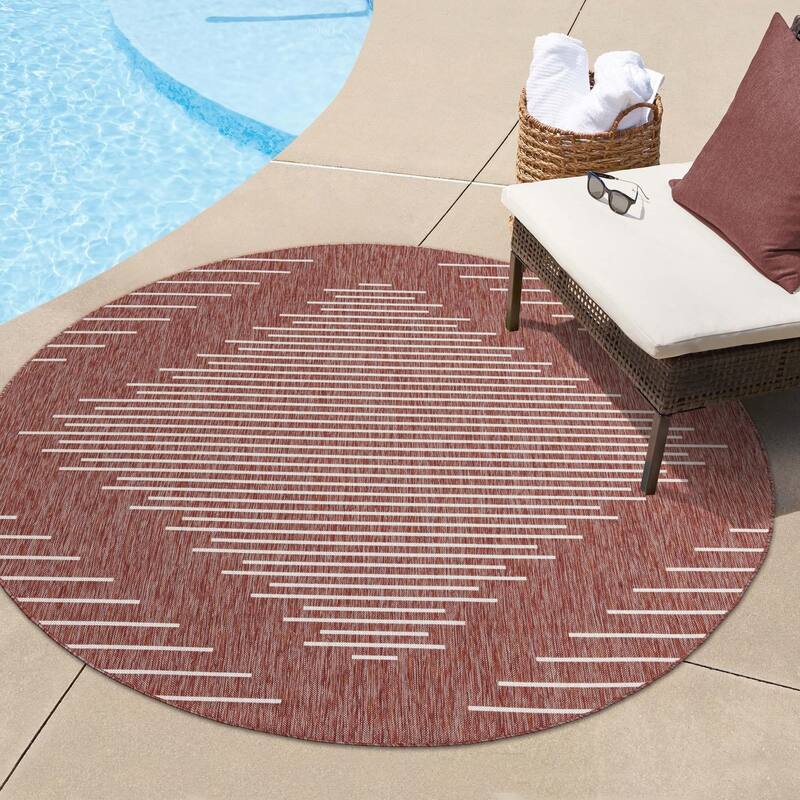 Outdoor Ucul Collection Area Rug - Rust Red - 13' Round
