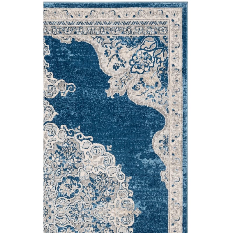 SAFAVIEH Brentwood Coralyne Traditional Oriental Rug