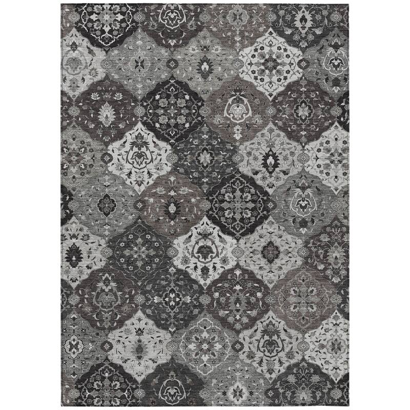 Machine Washable Indoor/ Outdoor Traditional Panel Chantille Rug
