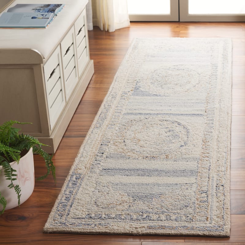SAFAVIEH Handmade Aubusson Dunja Traditional Wool Rug - 2'3" x 8' Runner - Grey/Ivory