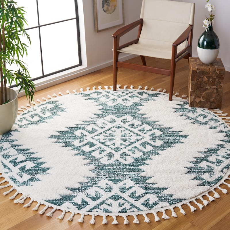 SAFAVIEH Moroccan Tassel Shag Berneice Boho Tribal 2-inch Thick - 6'7" Round - Green/Ivory