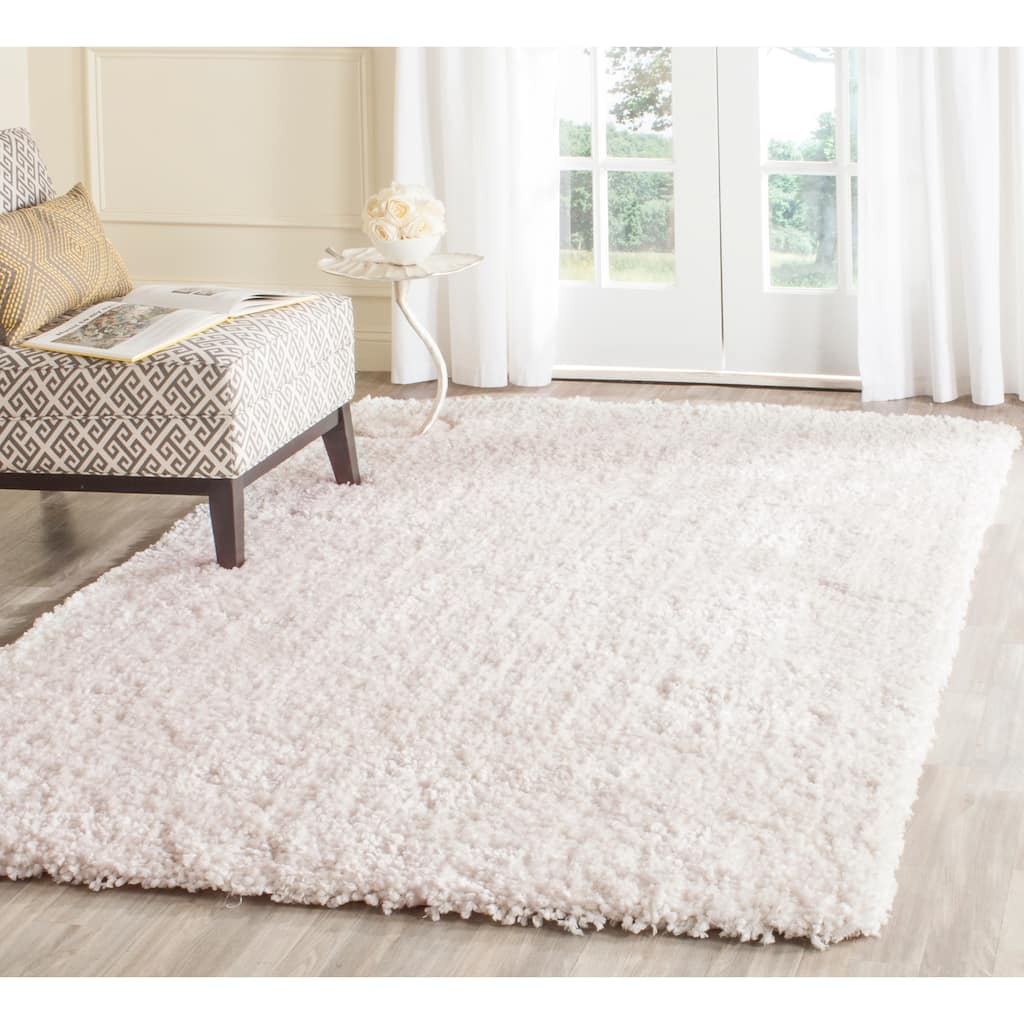 SAFAVIEH, Handmade Alannah Shag Dushka Solid Polyester Rug