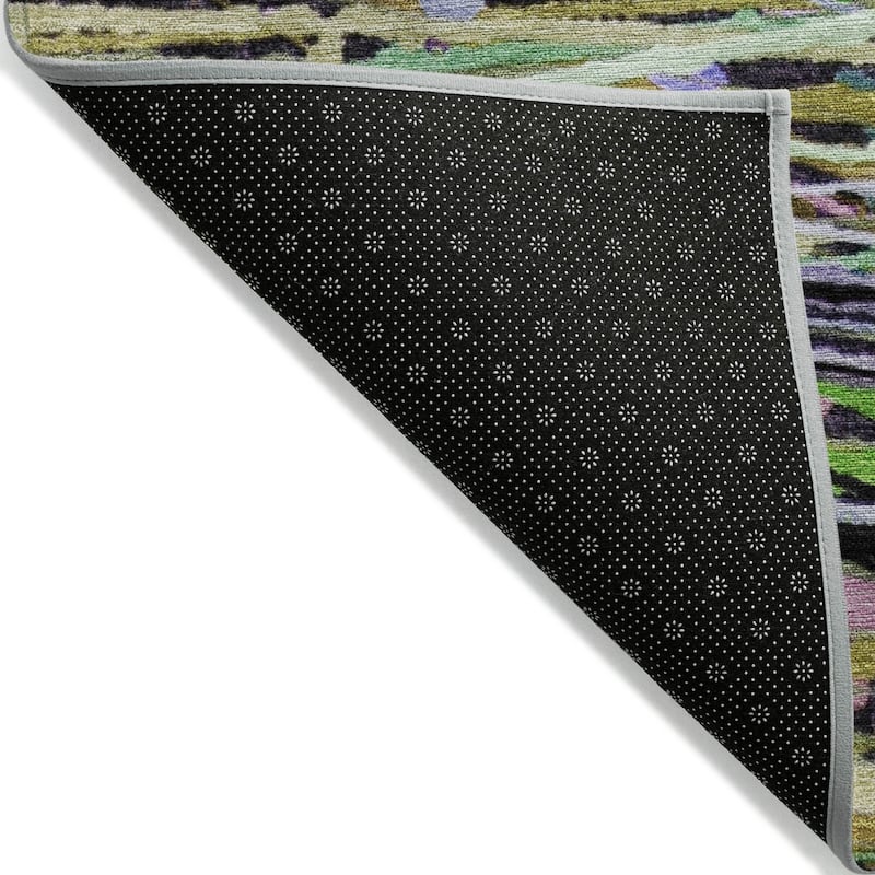 Machine Washable Indoor/Outdoor Abstract Stripes Chantille Rug