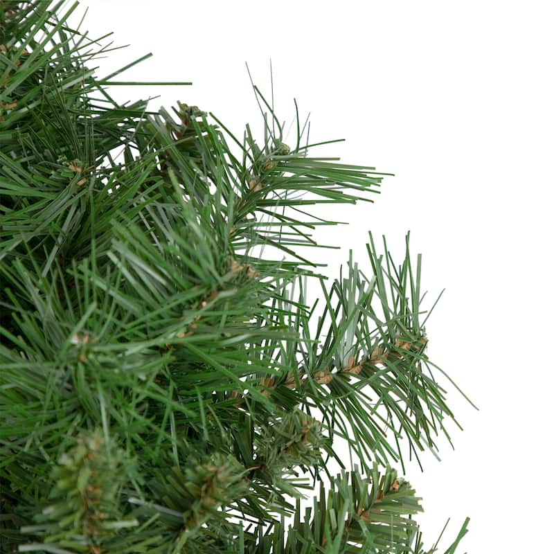 Chatham Pine Artificial Christmas Wreath 24-Inch Unlit - 24"