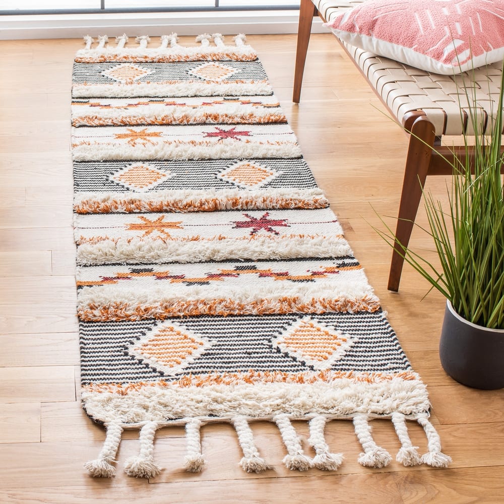 SAFAVIEH Hand-knotted Kenya Shanti Wool Tassel Rug