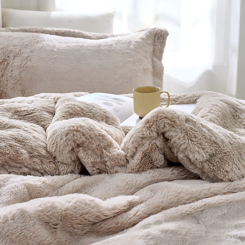 Chunky Bunny Bestie Coma Inducer® Oversized Comforter Set