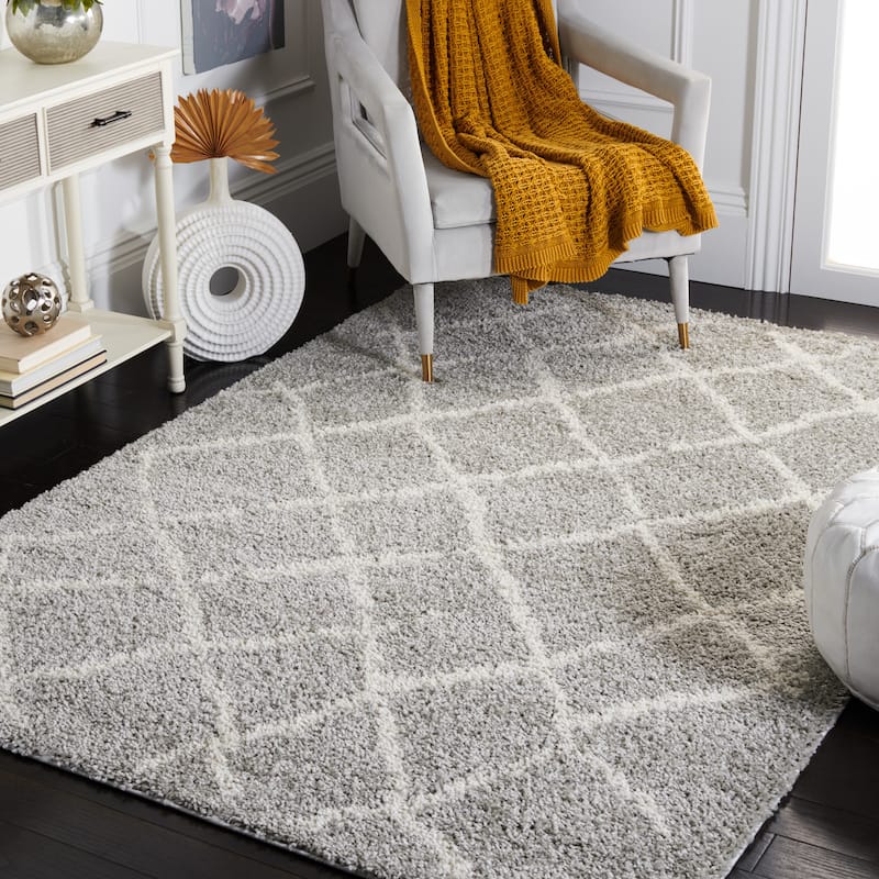 SAFAVIEH Berber Shag Toyo Light Grey/Cream Rug - 6' x 9' - Light Grey/Cream