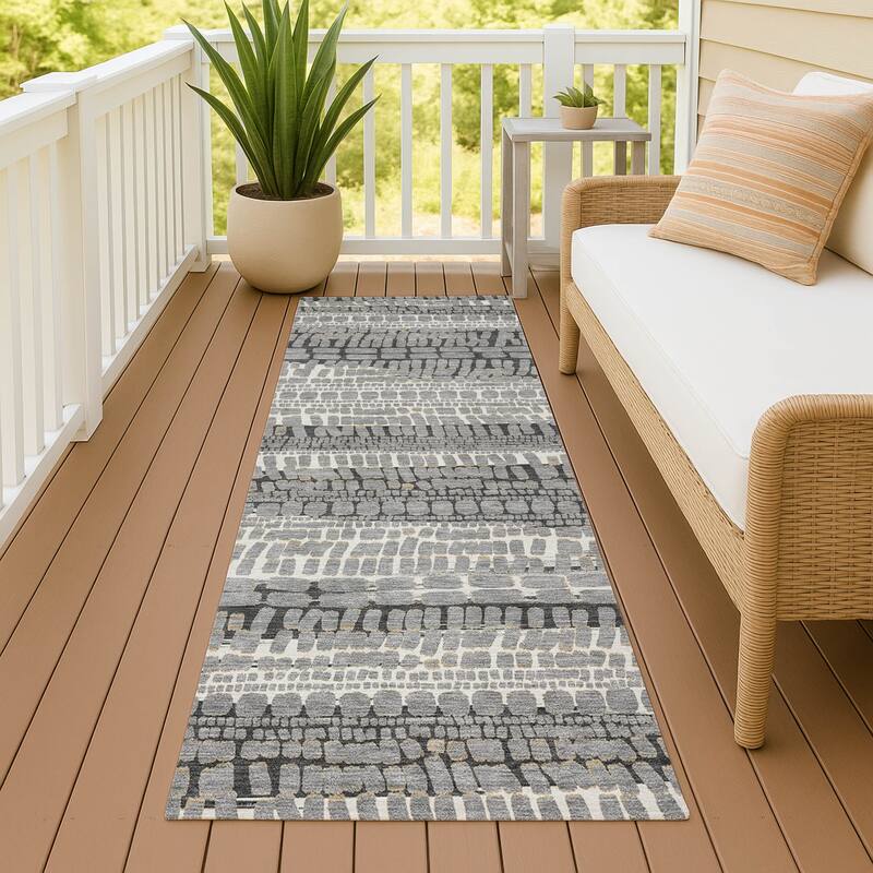 Machine Washable Indoor/ Outdoor Modern Winfield Chantille Rug - Gray - 2'3" x 7'6"